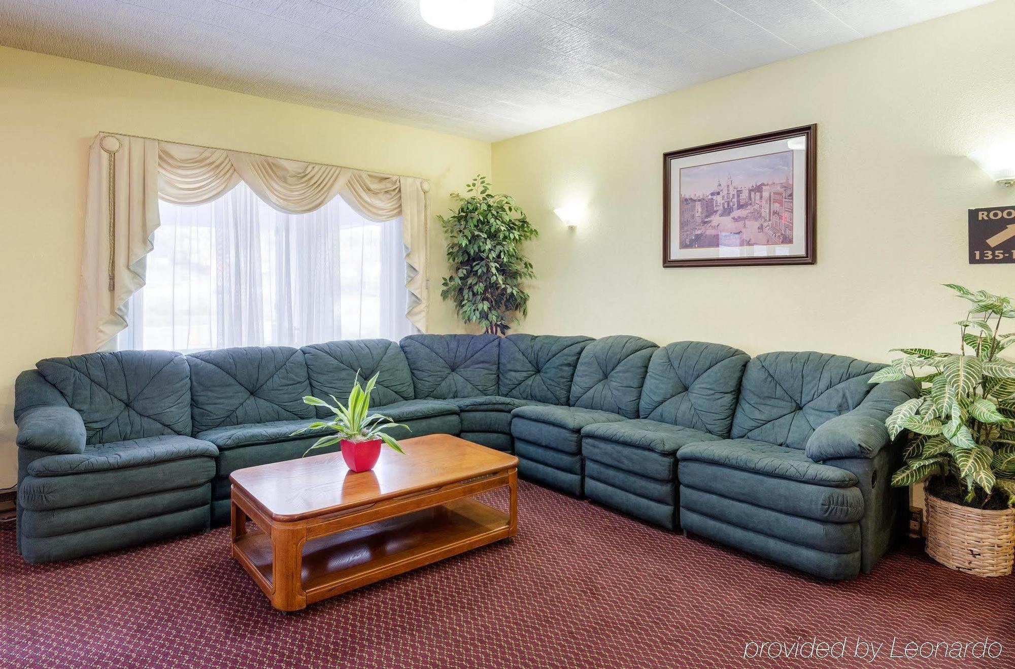 Red Roof Inn Sutton Εξωτερικό φωτογραφία