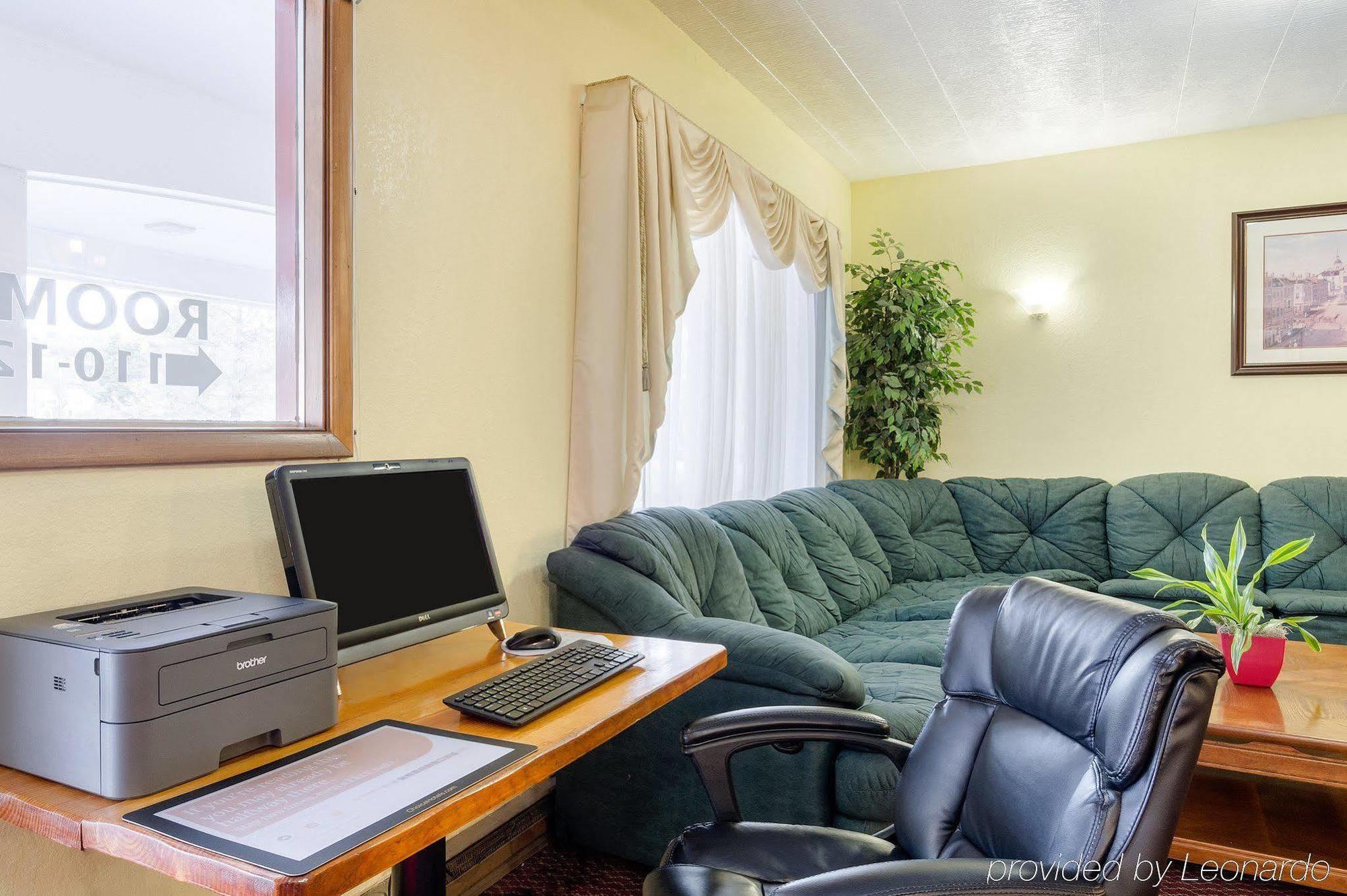 Red Roof Inn Sutton Εξωτερικό φωτογραφία